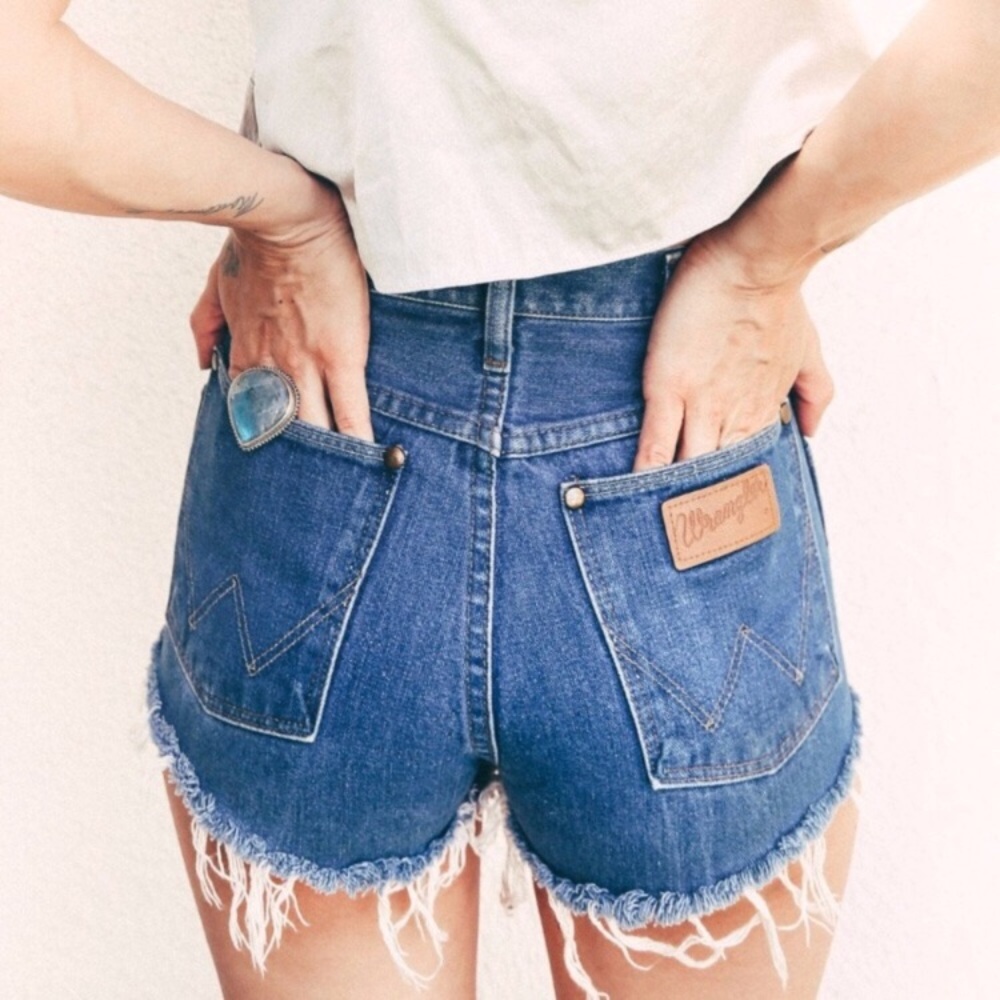 Wrangler high waisted cut off denim shorts